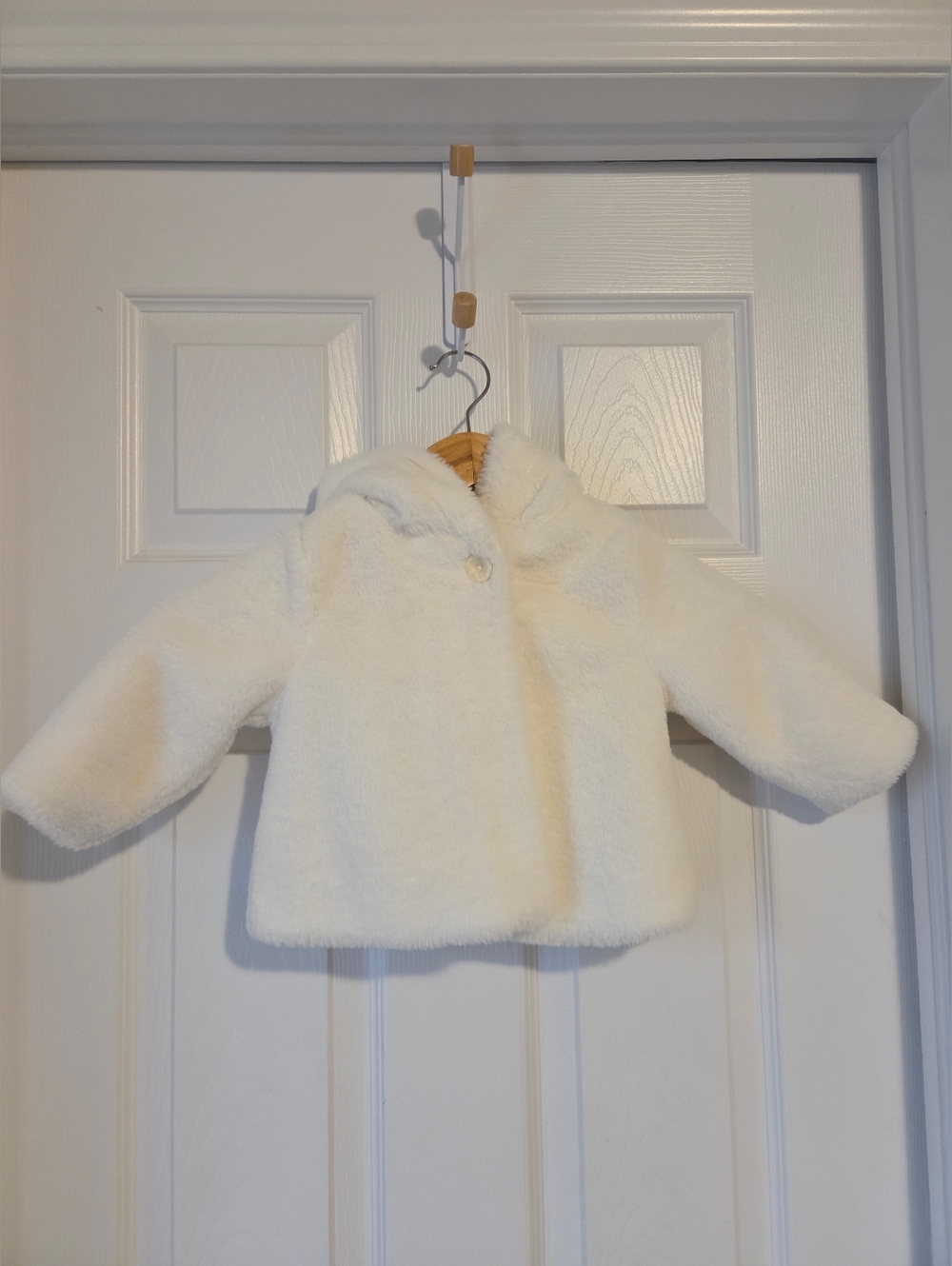 Old Navy Cream Soft Faux Fur Hooded Swing Coat